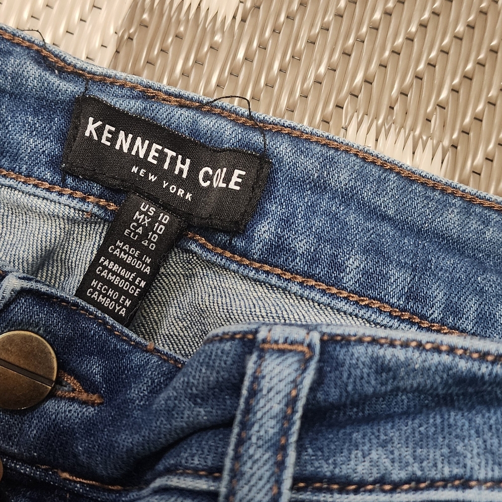 Kenneth Cole High Rise Blue Jeans - Picture 4 of 8